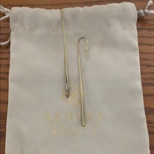 Kendra Scott drop earrings